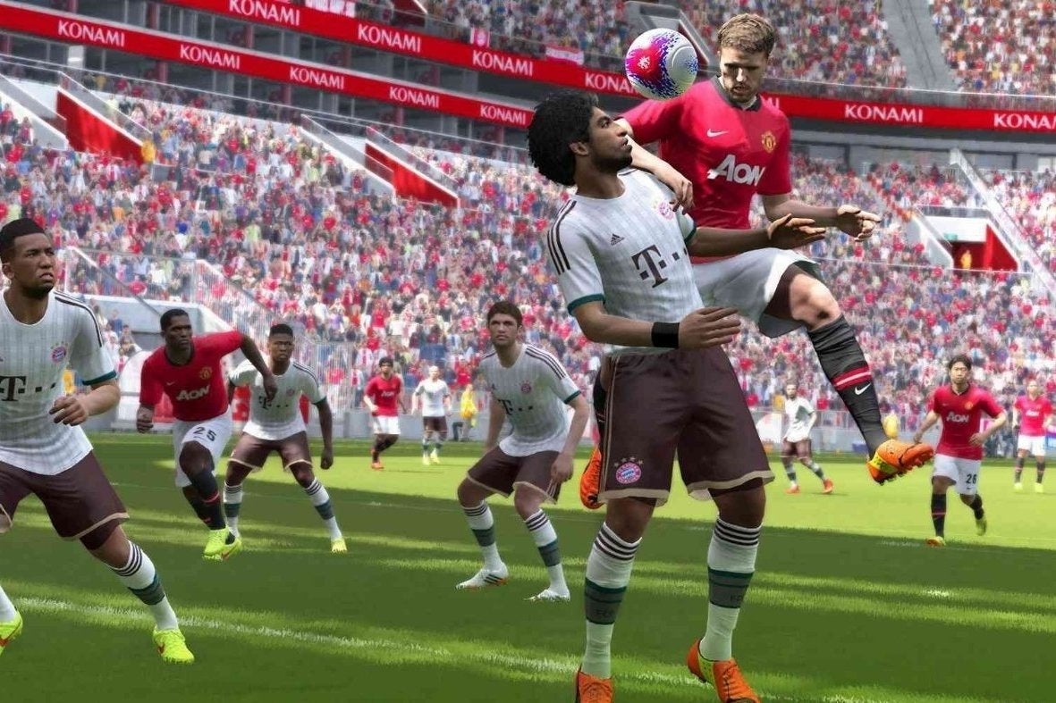Imagem para Três vídeos de gameplay da versão PS4 de PES 2015
