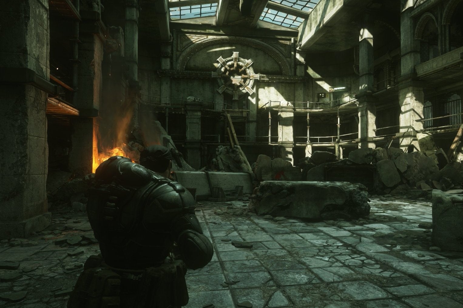 Imagem para Gears of War: Ultimate Edition ainda está previsto para chegar ao PC