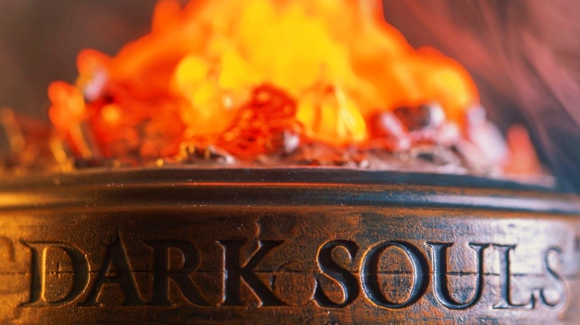 Bilder zu Es gibt eine von Dark Souls inspirierte Leuchtfeuer-Lampe