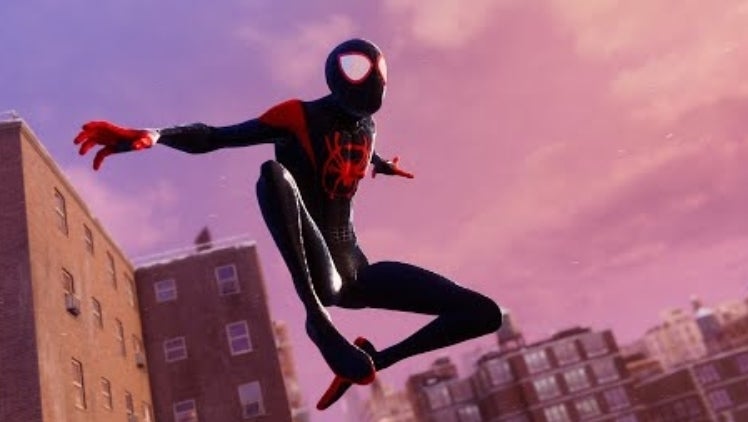 Imagen para Spider-Man: Miles Morales incluirá un traje desbloqueable basado en Into the Spider-Verse