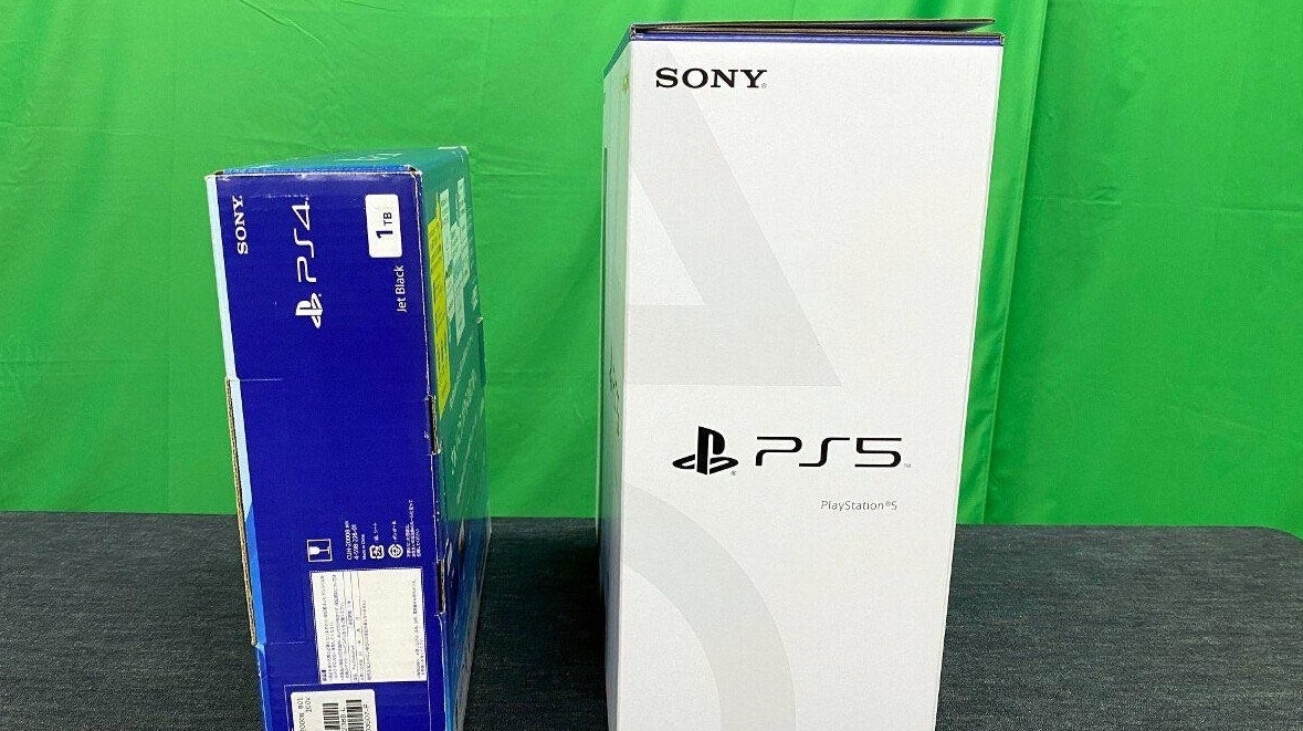 Image for Procházka podél palet plných PlayStation 5 ve skladu