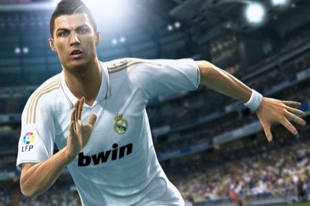 Immagine di Pro Evolution Soccer 2013 invade tutte le altre piattaforme