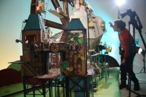 Image for Gorgeous papercraft adventure Lume gets a sequel with Lumino City