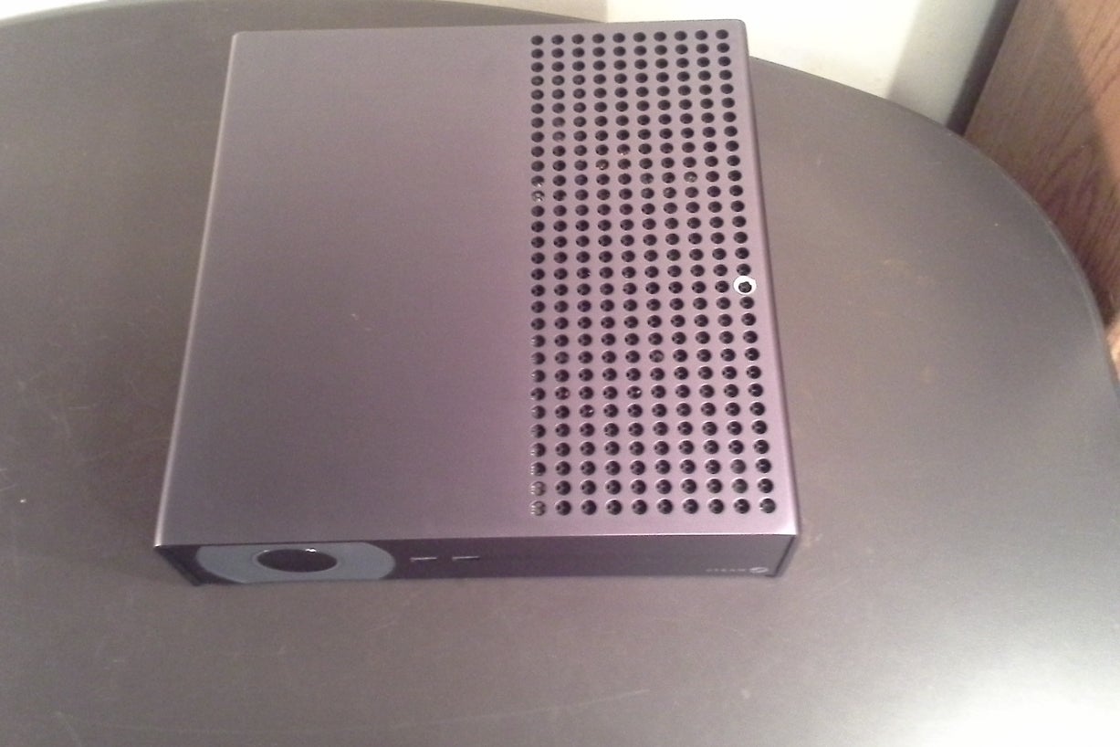 Image for This is an unboxing of Valve's Steam Machine prototype