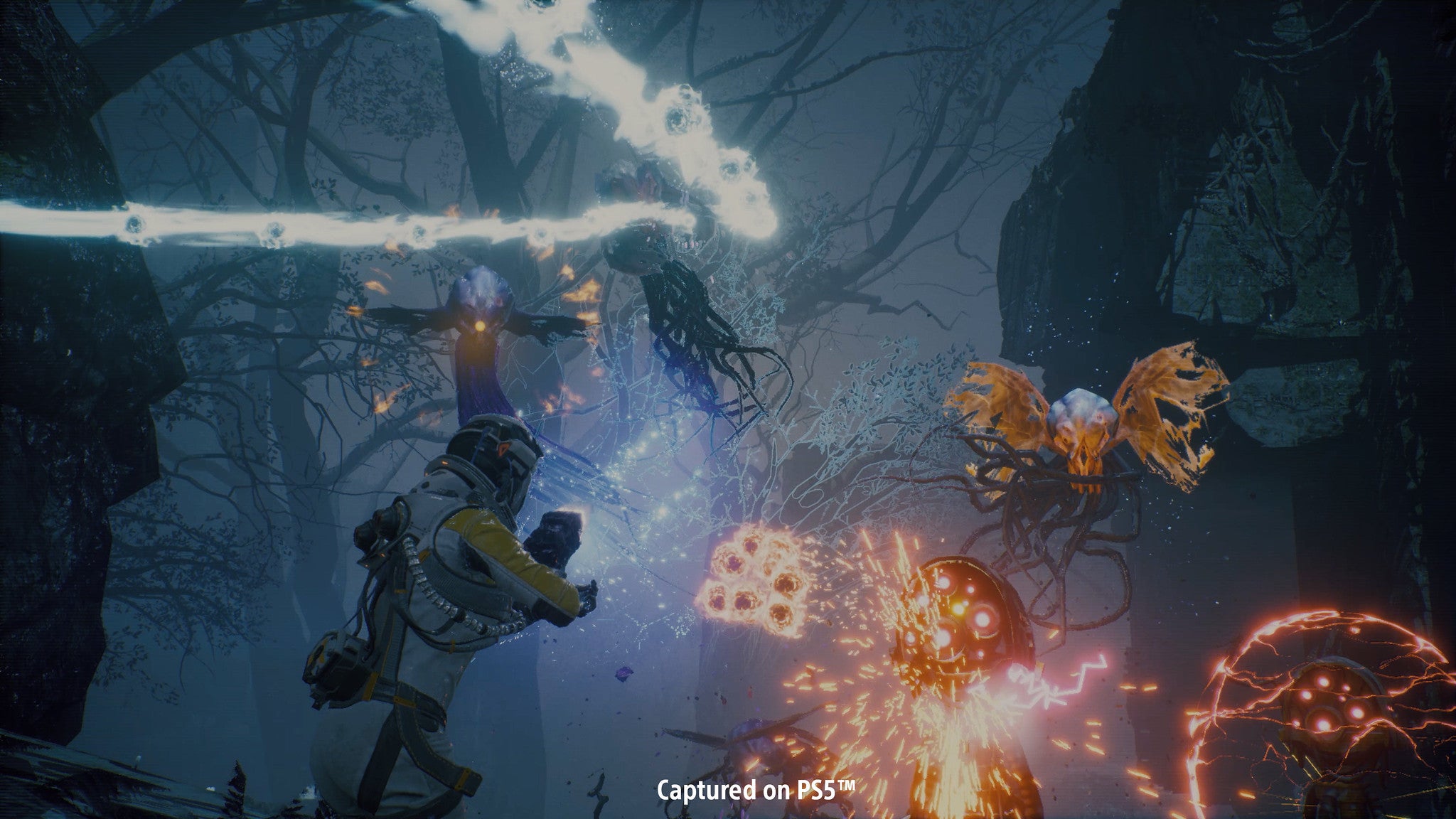Housemarque details rogue like sci fi shooter Returnal s loop mechanics and combat - 7