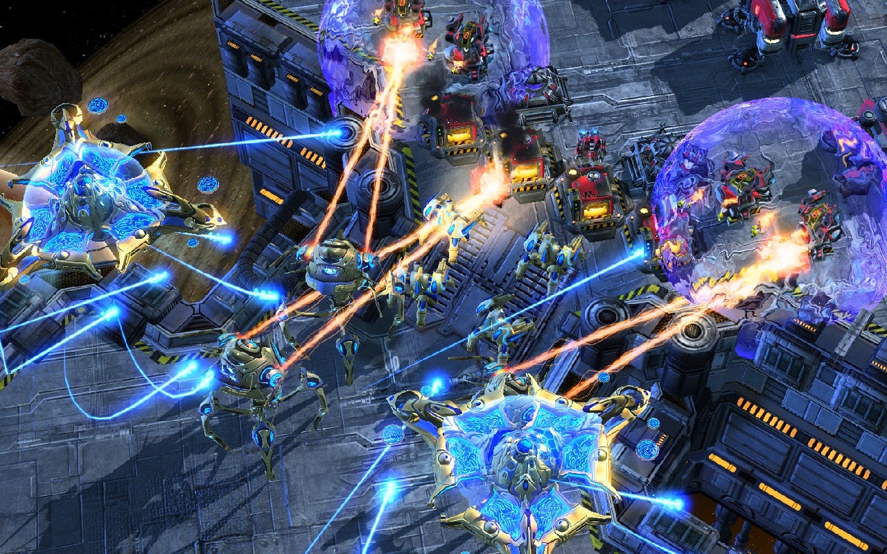 Obrazki dla StarCraft 2 przechodzi na free-to-play: za darmo od 14 listopada