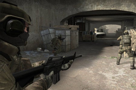 Afbeeldingen van Free to play shooter 'leent' map van Counter-Strike