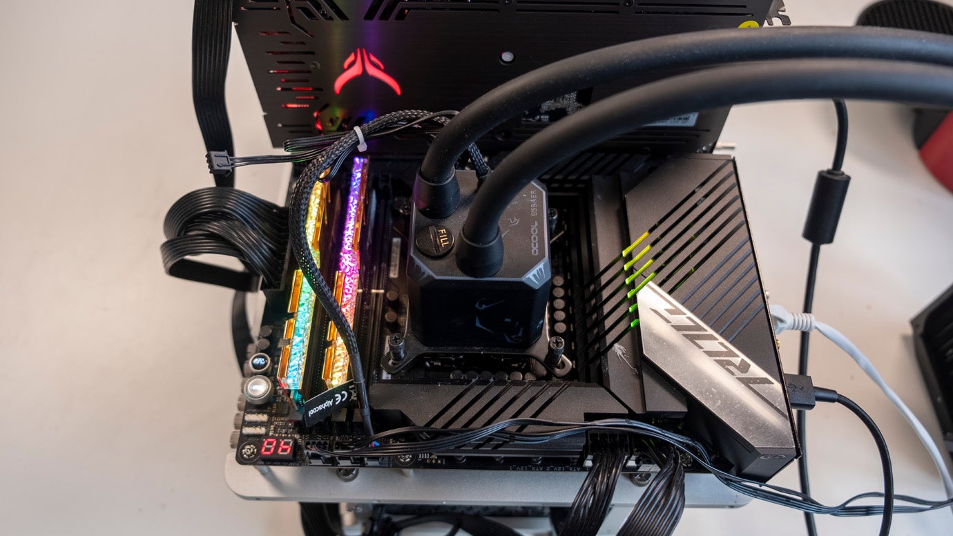 Where to buy AMD RX 6600 XT in the UK and US - 91