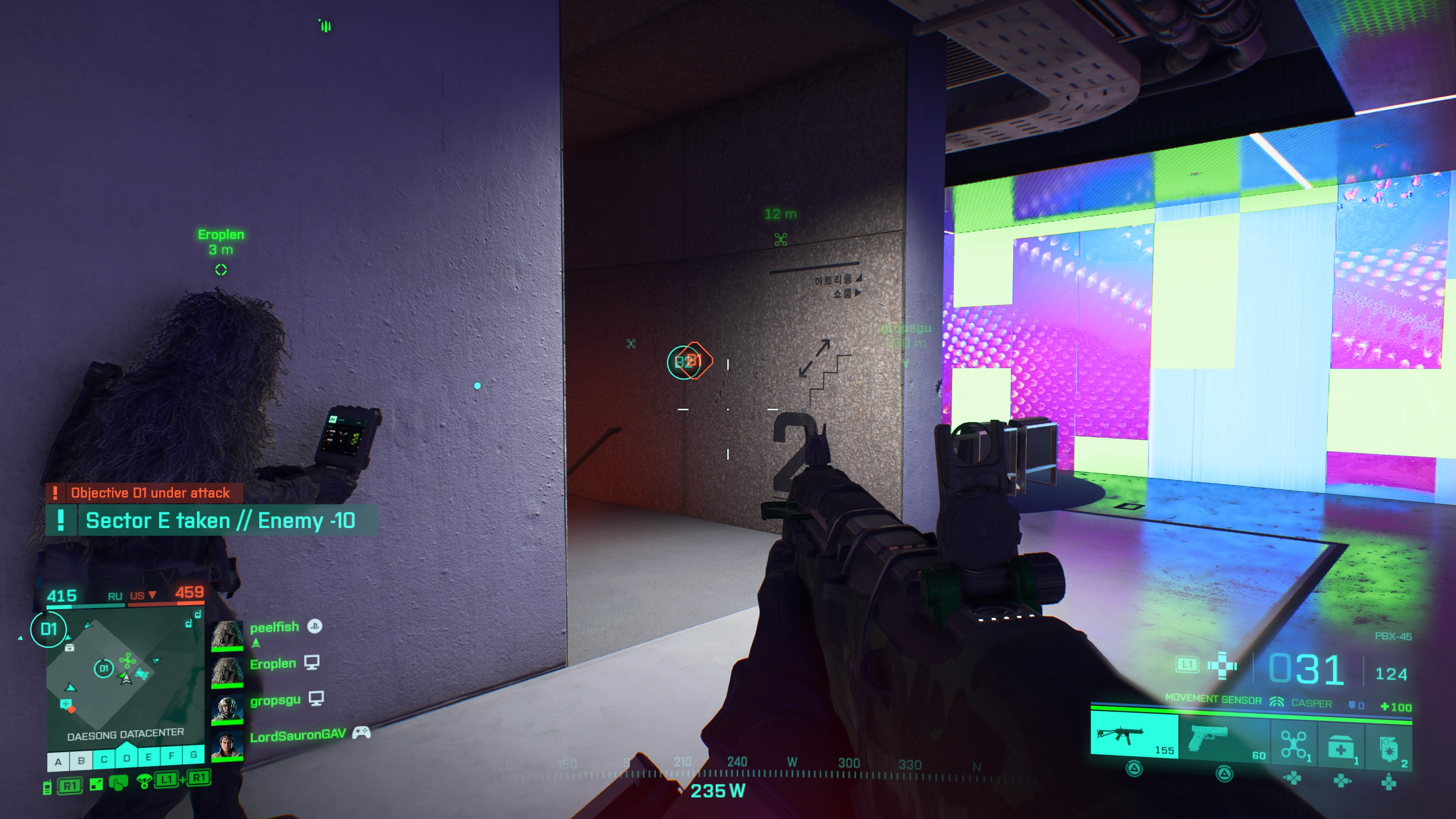 State of the Game Battlefield 2042 - sneaking through corridors with large distorted screens lighting the way