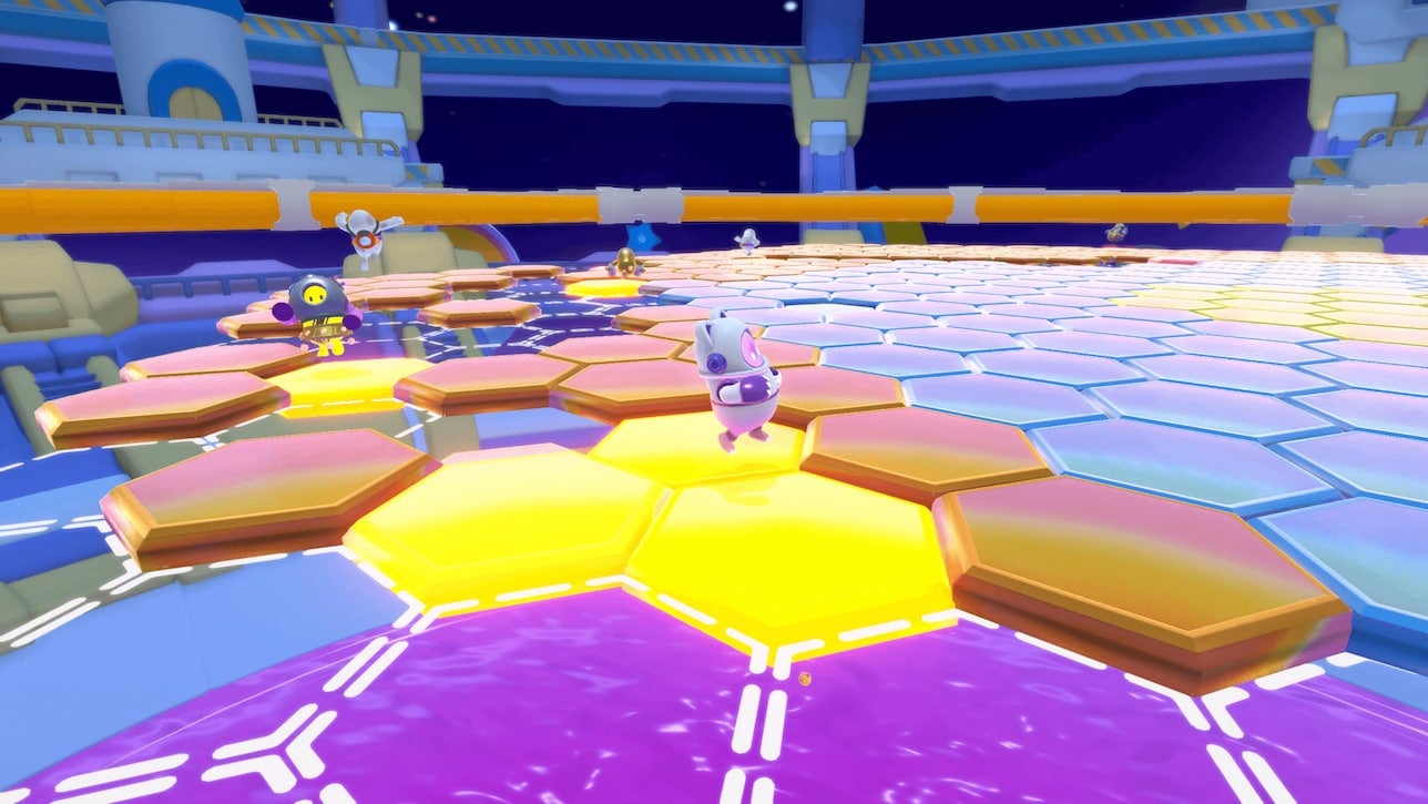 All new Fall Guys maps added in Season 2 Satellite Scramble - 15