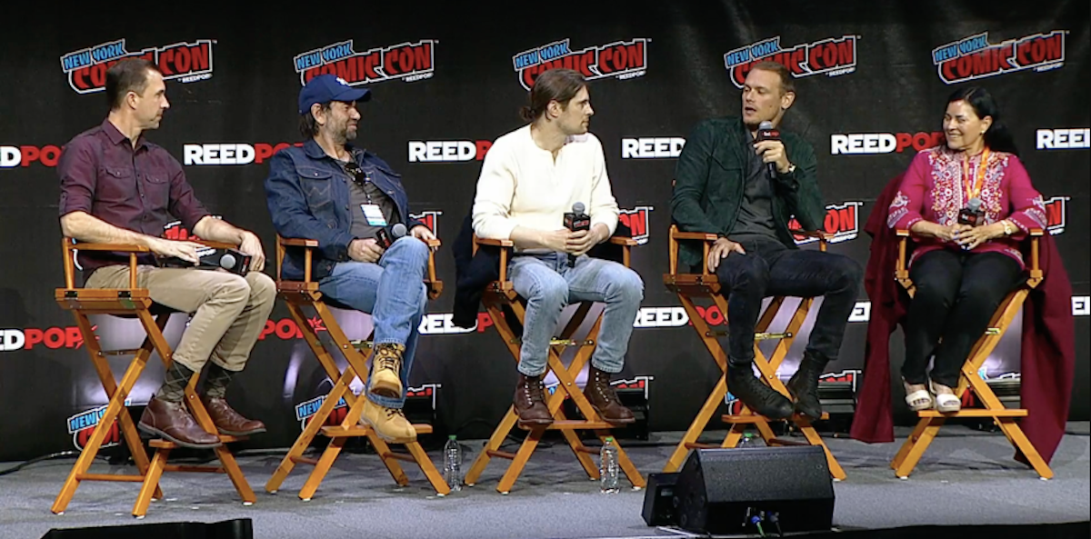 The cast and author of Outlander at NYCC 2022