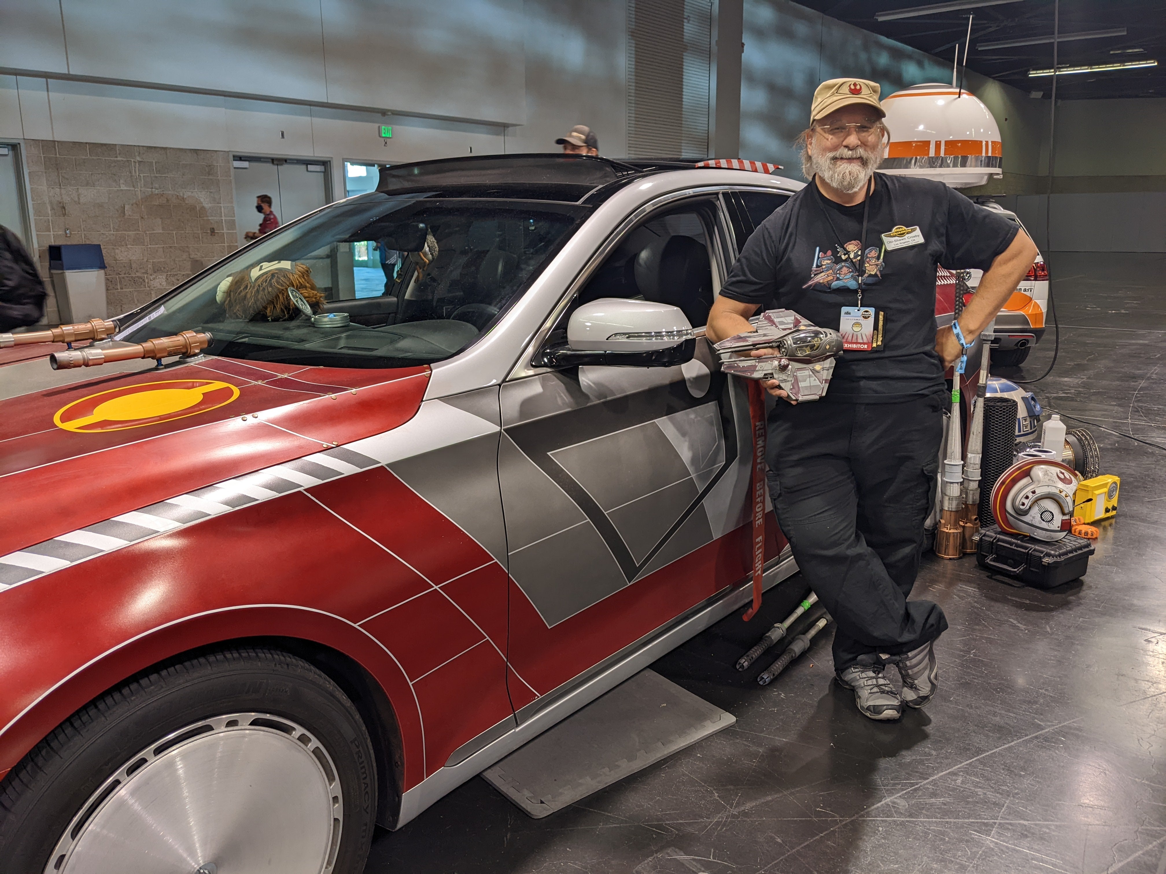 Shawn Crosby with his car decorated as Han Solo's Starfighter
