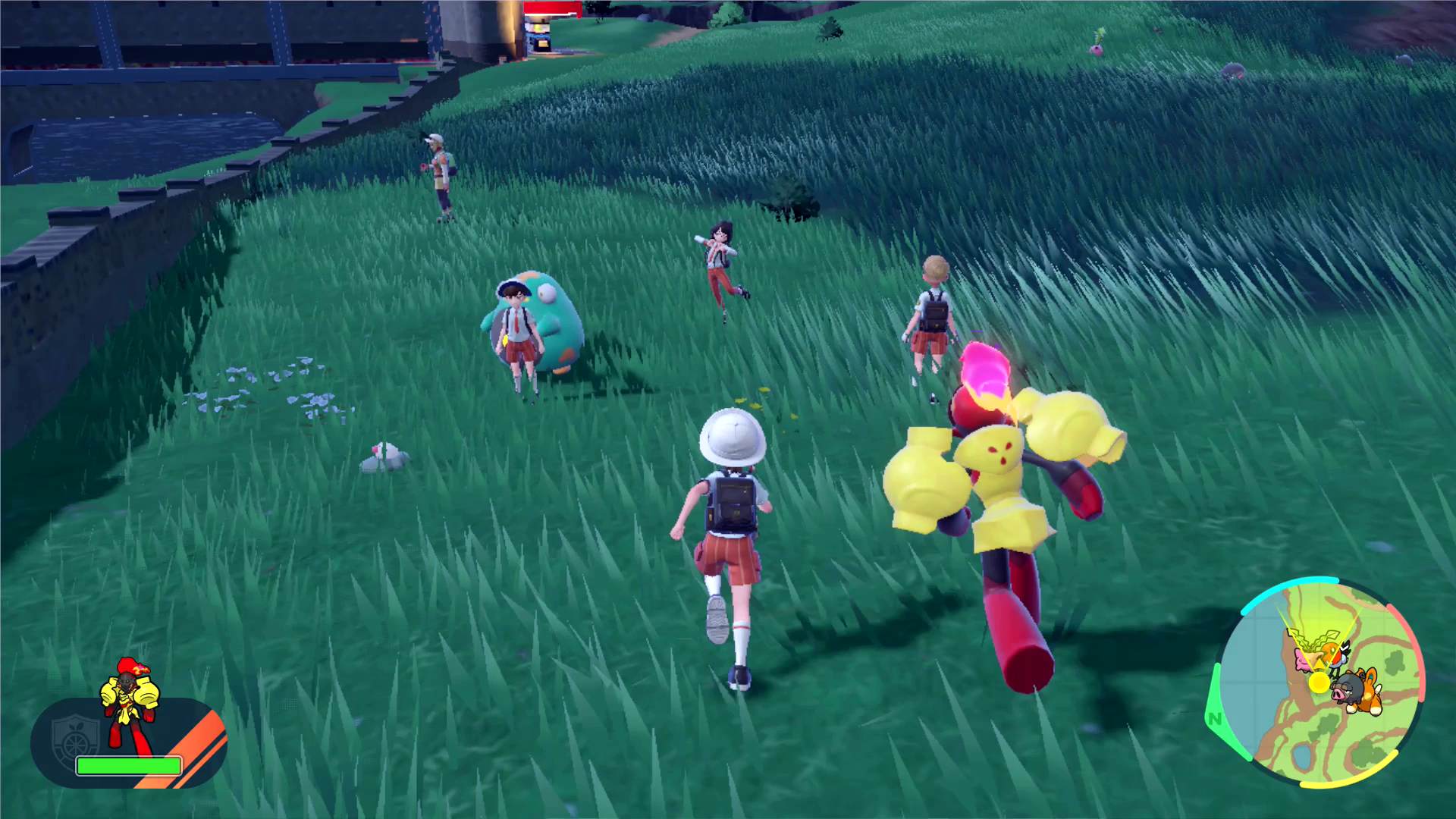 Pokémon Scarlet Violet - running around a field with three other trainers and Pokémon like Armorage