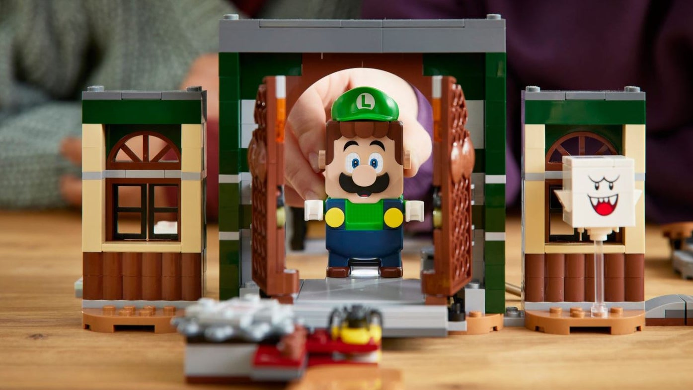 Bilder zu Bei Lego Super Mario könnt ihr nun auch Geister durch Luigi's Mansion jagen