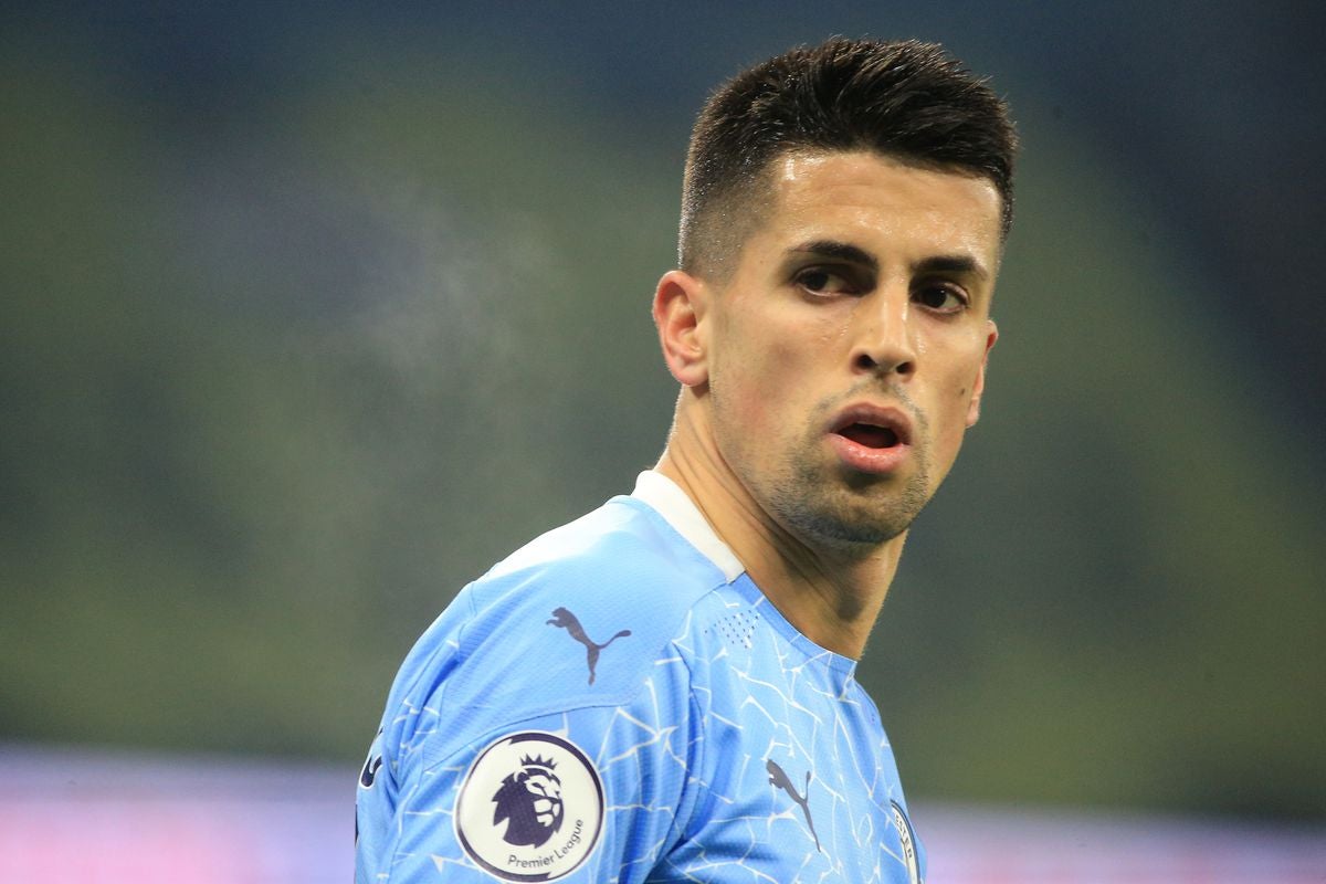 Imagem para Team of the Year de FIFA 22 conta com João Cancelo e Rúben Dias