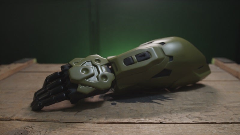 Master Chief prosthetic arm