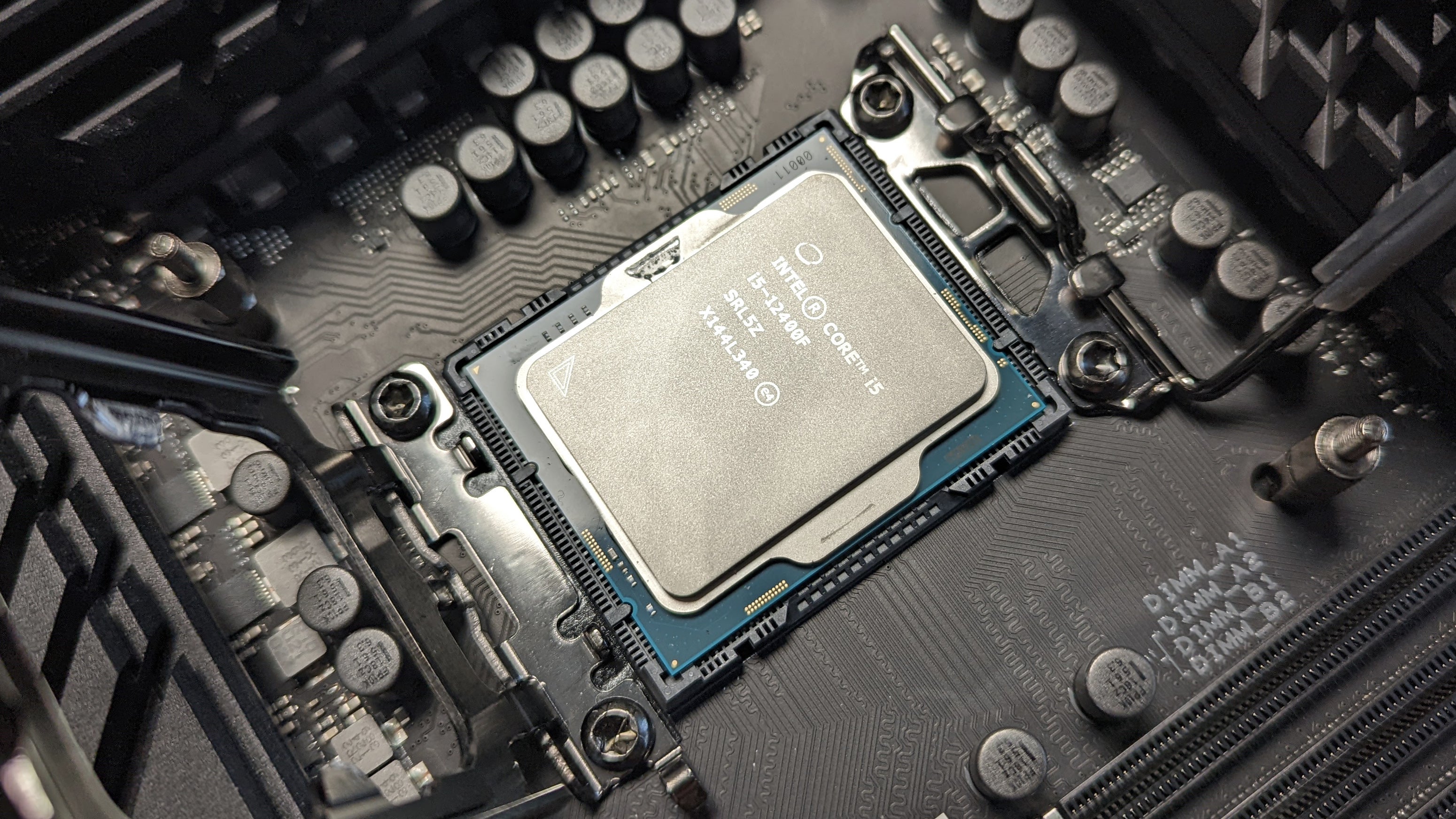 Интел коре 12400. Intel Core i5 12400f. Процессор i7 12700k. Процессор Intel i5 12400f. Процессор Intel Core i5 12400 LGA 1700.