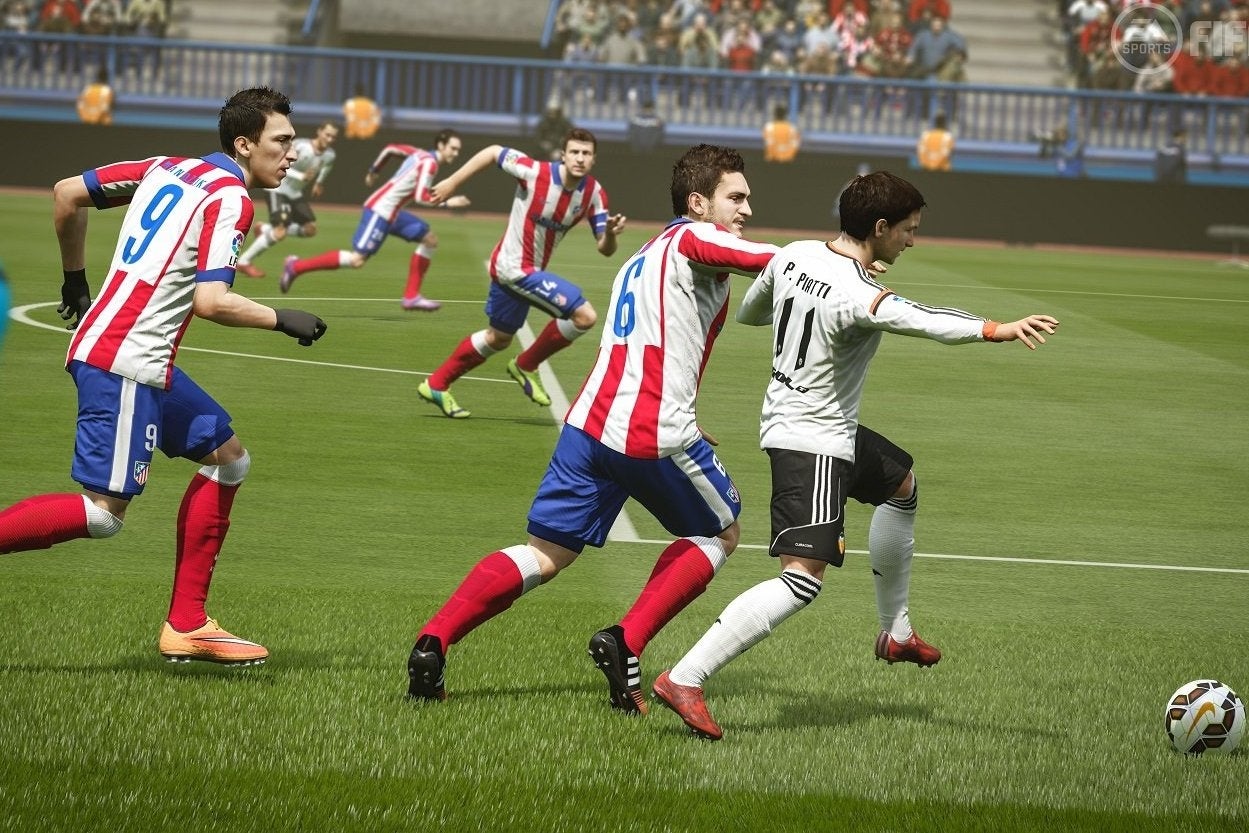 Afbeeldingen van FIFA 16 op PlayStation 3 en Xbox 360 heeft minder features