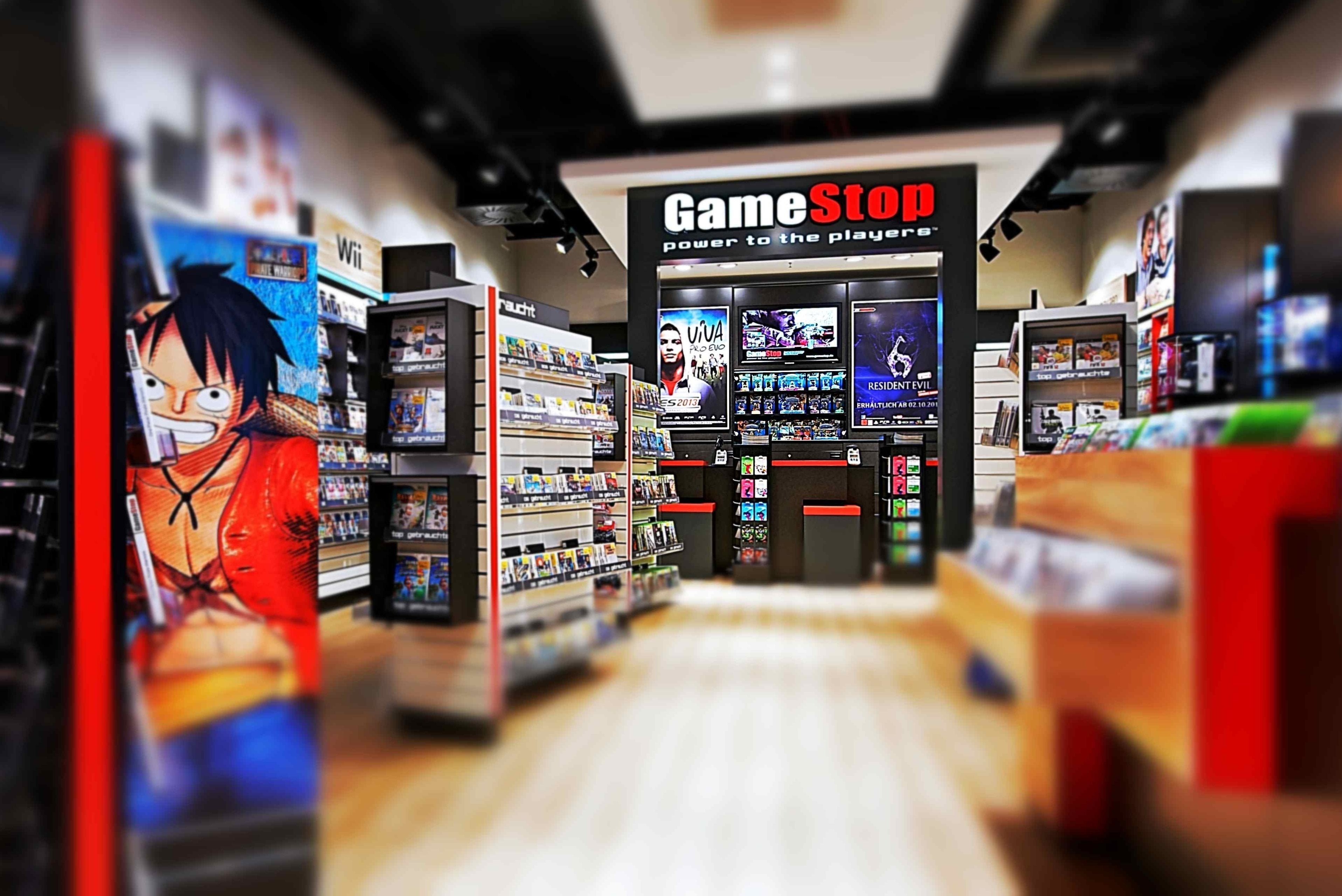 Image for GameStop continues to post losses