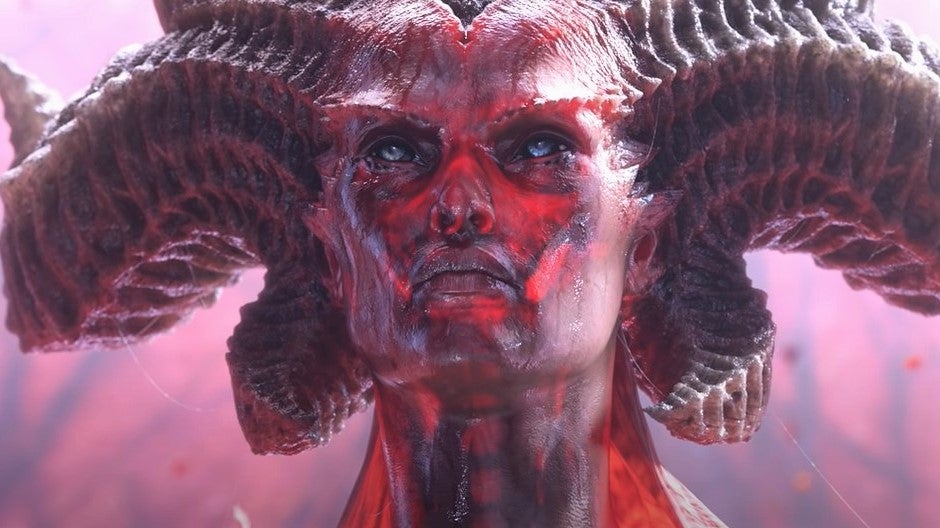 Lilith, the antagonist of Diablo 4, up close. She's a towering, horned, attractive lady. Here, she's the colour of skinless flesh. Eurgh.