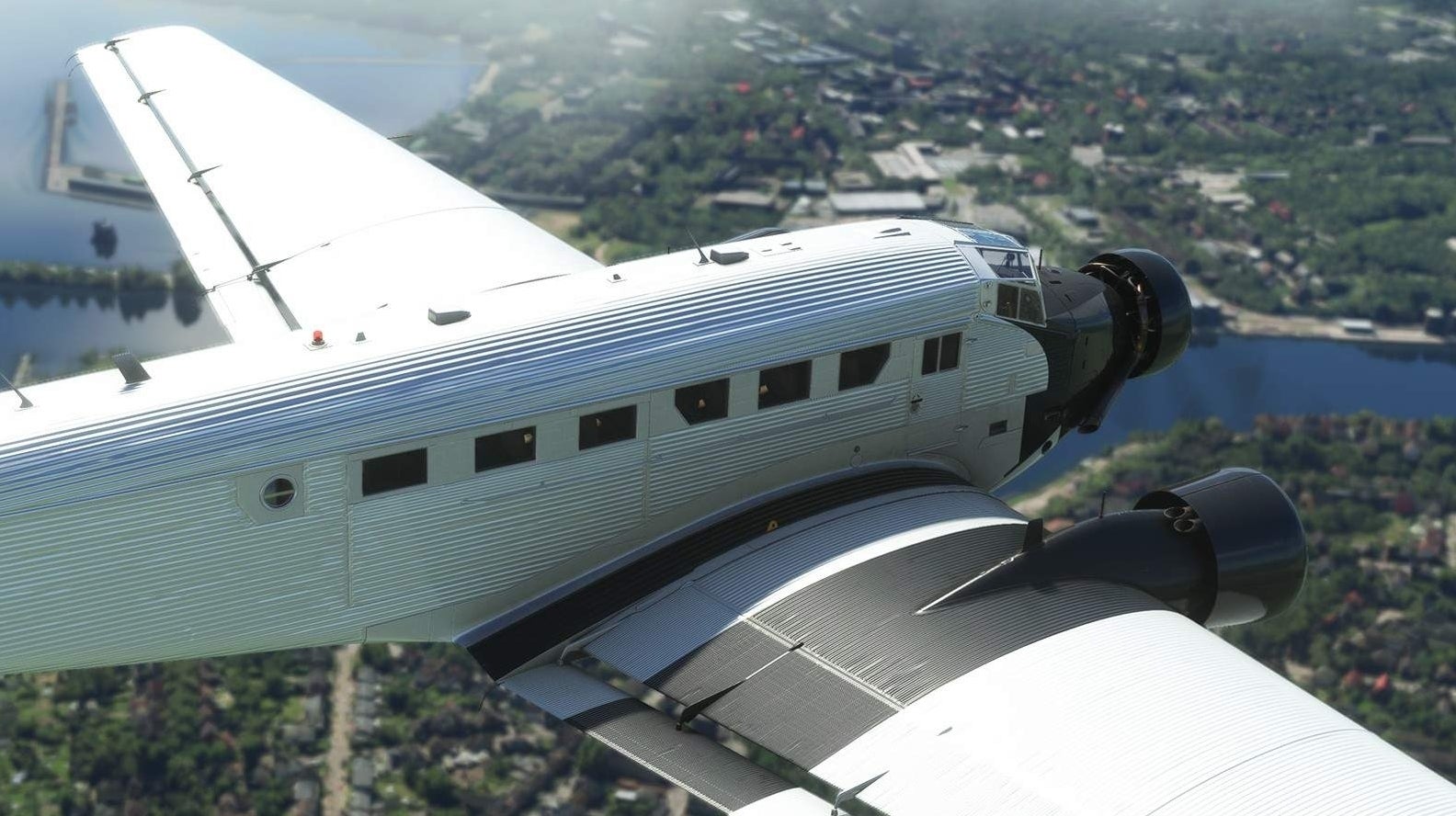 Image for Microsoft Flight Simulator is getting competitive multiplayer this Autumn