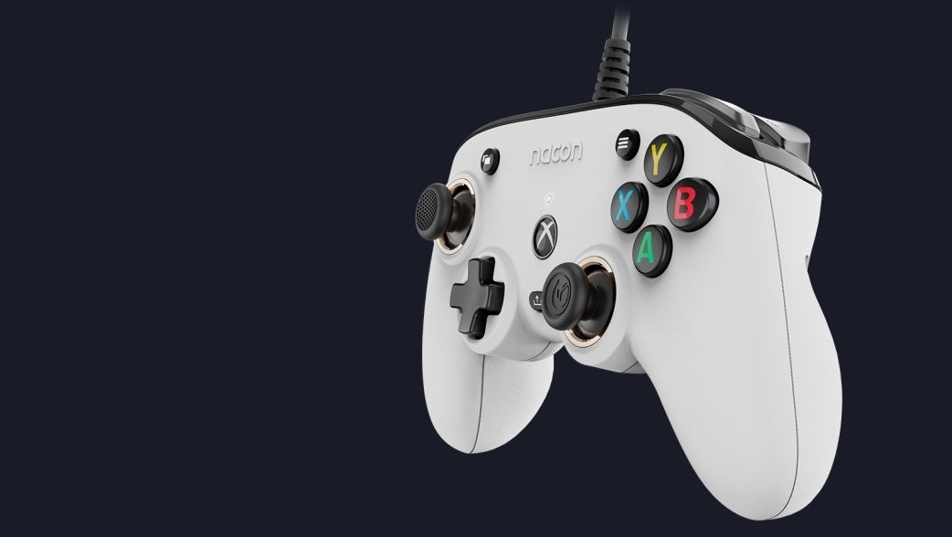 Nacon Pro Compact - recensione | Eurogamer.it