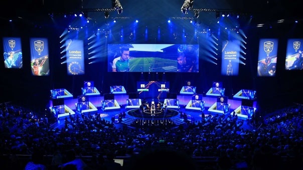 Immagine di EA esclude i giocatori russi e bielorussi dalle competizioni eSport di FIFA e Apex Legends