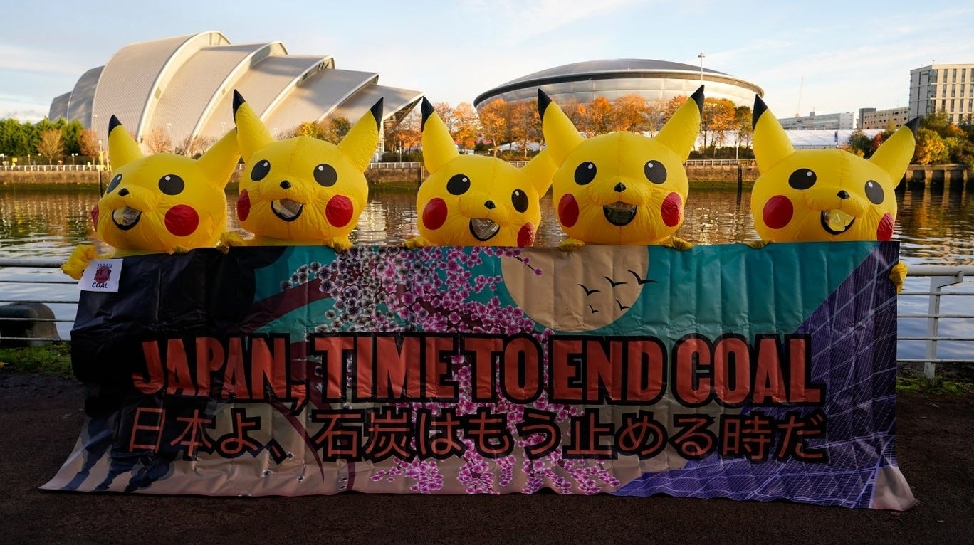 Immagine di Pokémon alla conferenza Cop26? Una folla di Pikachu contro i cambiamenti climatici