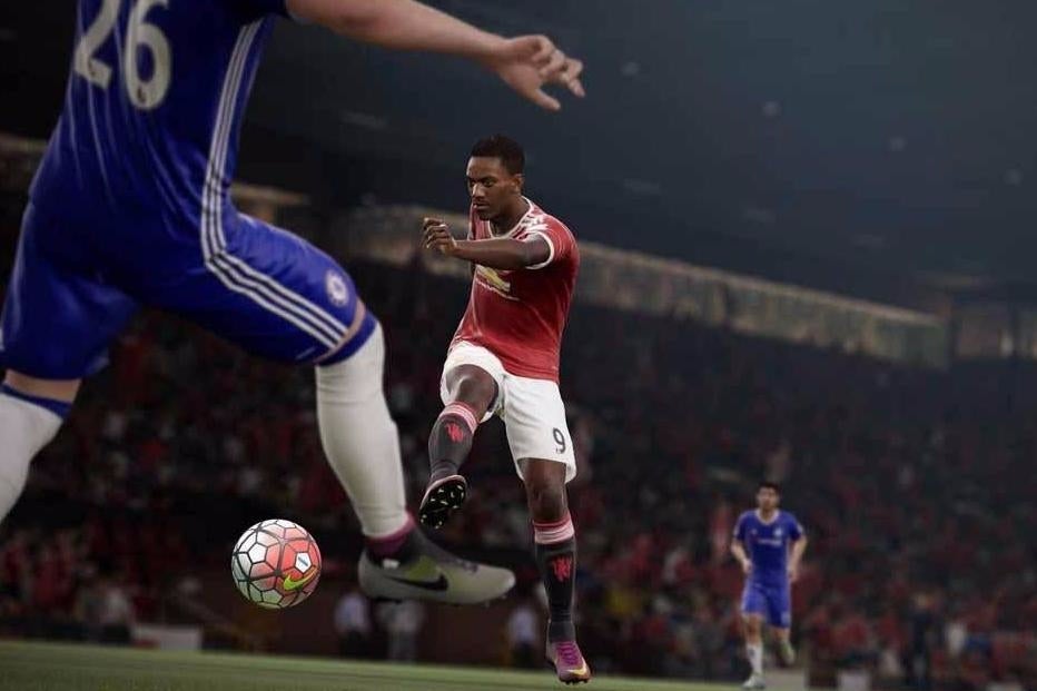 Immagine di Classifiche software italiane, FIFA 17 regna nelle vendite console