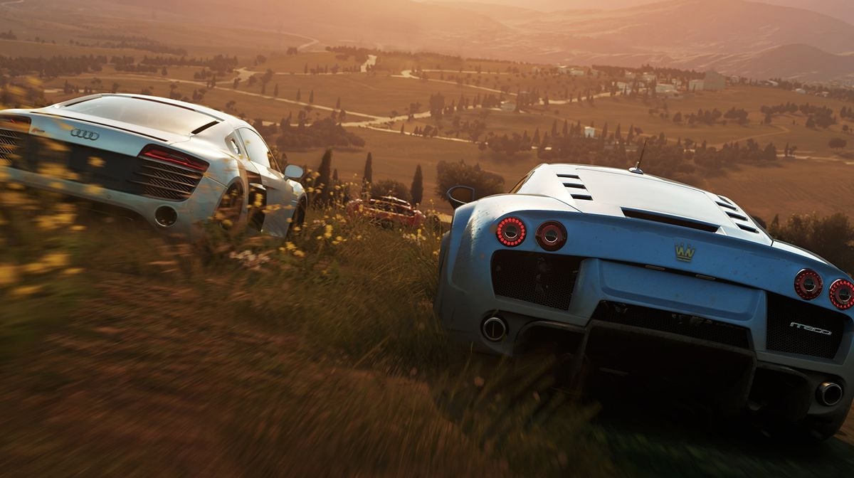 Immagine di Forza Horizon 2 sta per essere rimosso dall'Xbox Store per la "fine del suo ciclo vitale"