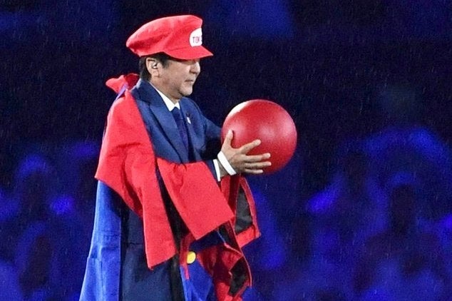 Immagine di Il primo ministro del Giappone come Mario e molto altro nella cerimonia di chiusura delle Olimpiadi di Rio