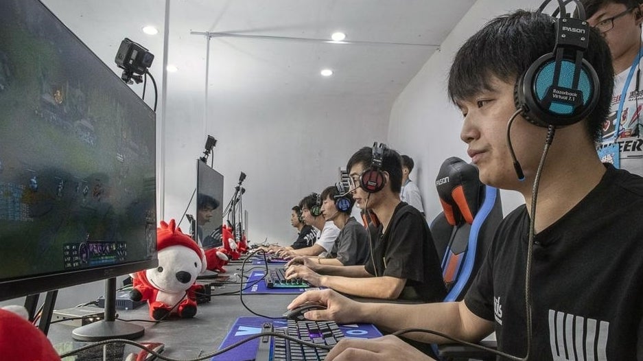 Immagine di Tencent e NetEase: il governo cinese chiede di rimuovere i personaggi maschi 'effemminati' nei giochi