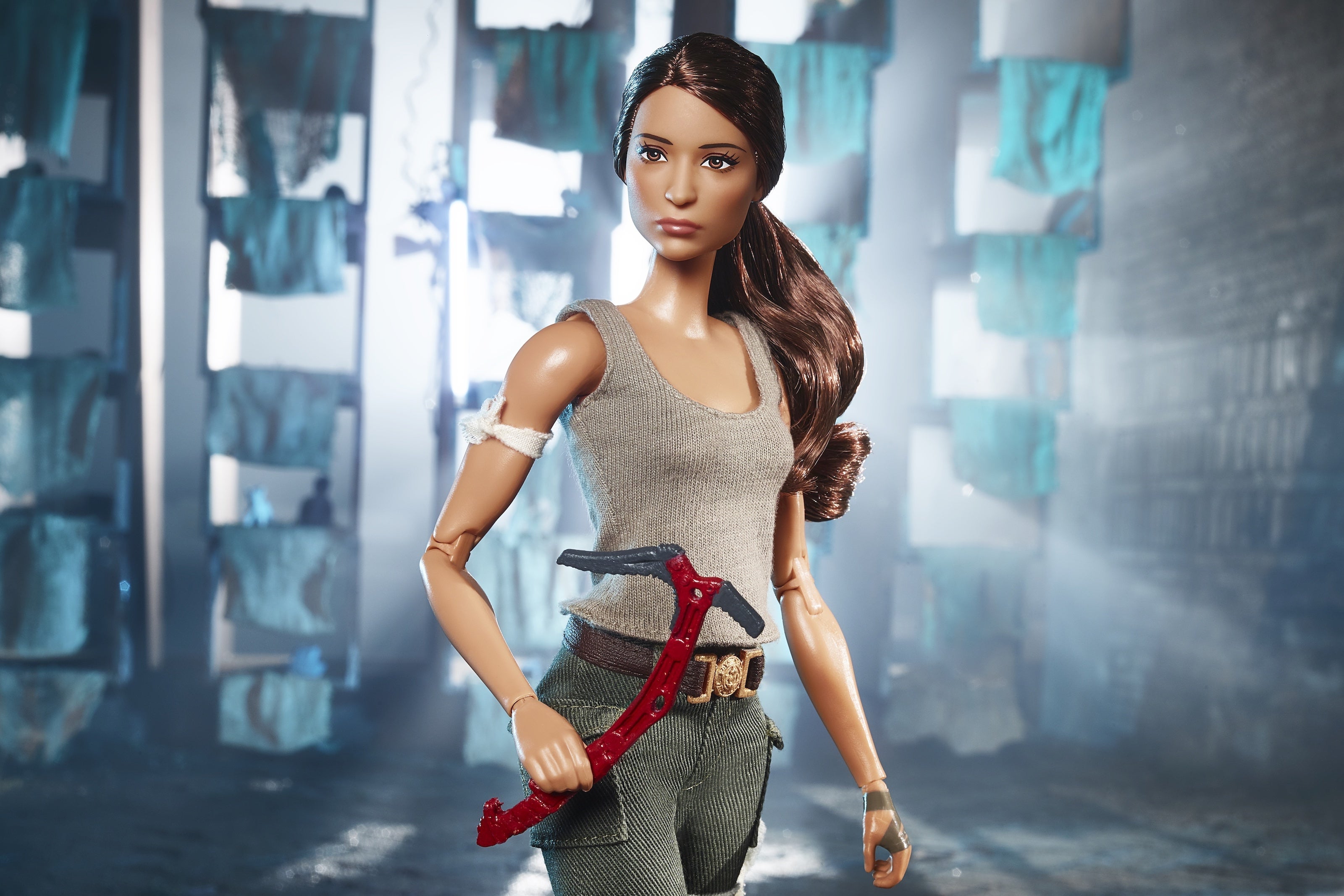 Immagine di Tomb Raider incontra Barbie: Mattel svela la bambola di Lara Croft