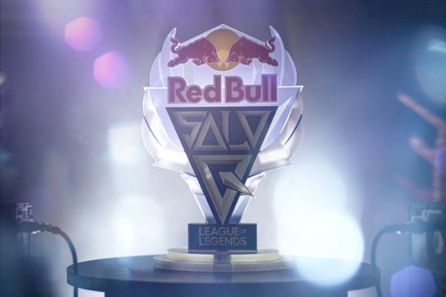 Immagine di League of Legends:  al via le iscrizioni per i qualifier Red Bull Solo Q