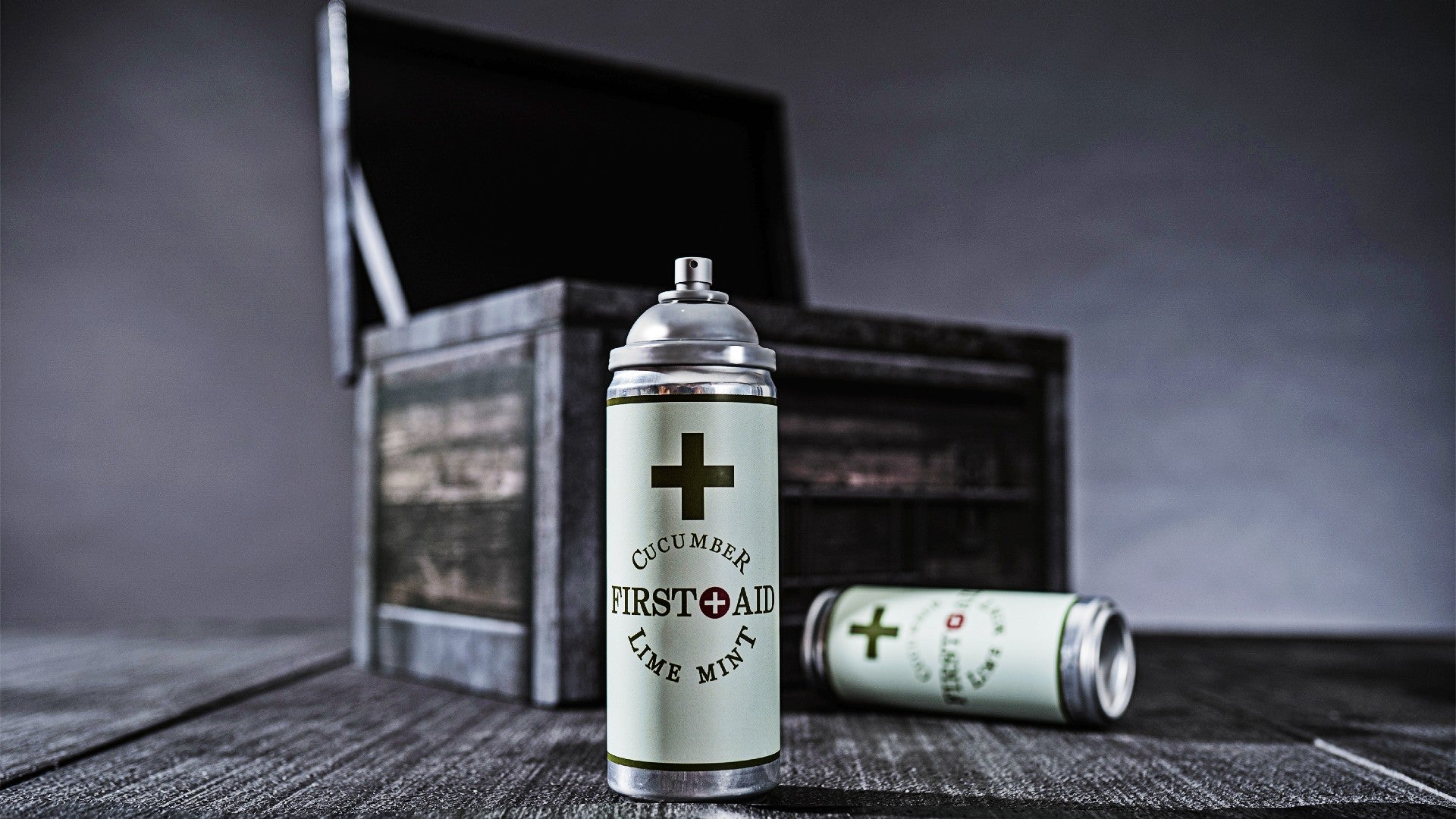 Bilder zu Resident Evil First Aid Drink Collector’s Box für 200 Euro versorgt durstige Zombie-Jäger