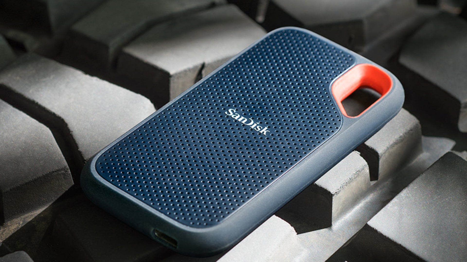 Image for Get the SanDisk Extreme 1TB Portable SSD for better than half price at Amazon