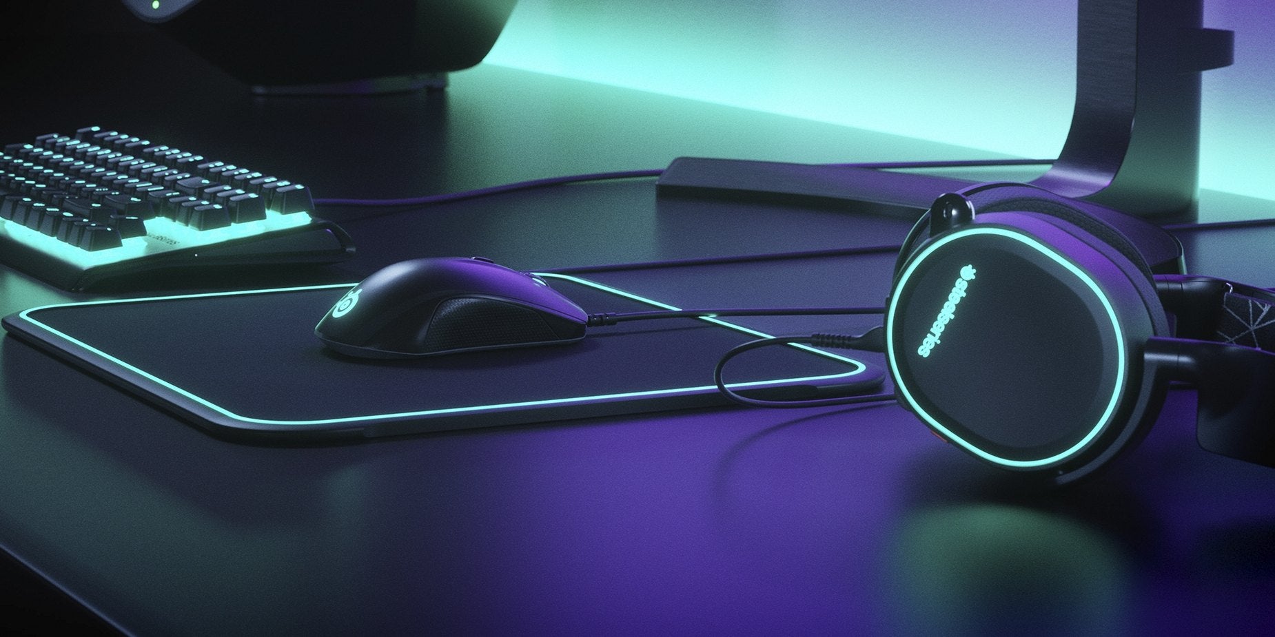 SteelSeries headsets and mice 