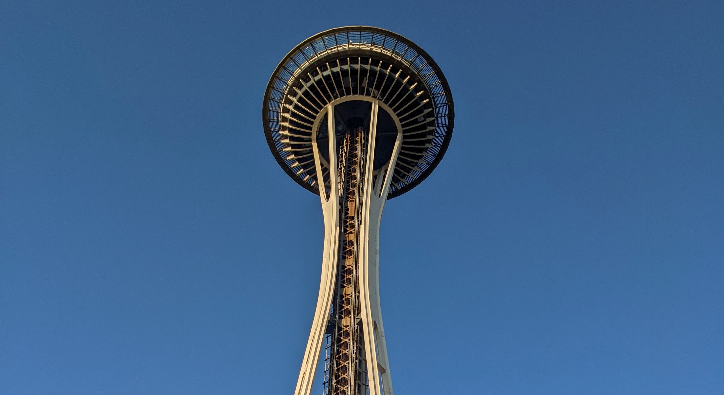 Photograph of the Space Needle from a low point of view during the day