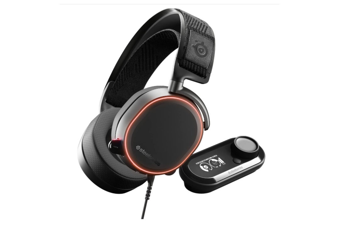 Save on this trio of SteelSeries headsets - 57