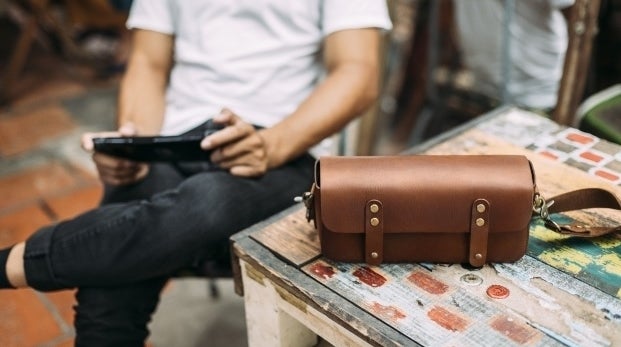 This handmade leather Nintendo Switch bag costs £130 