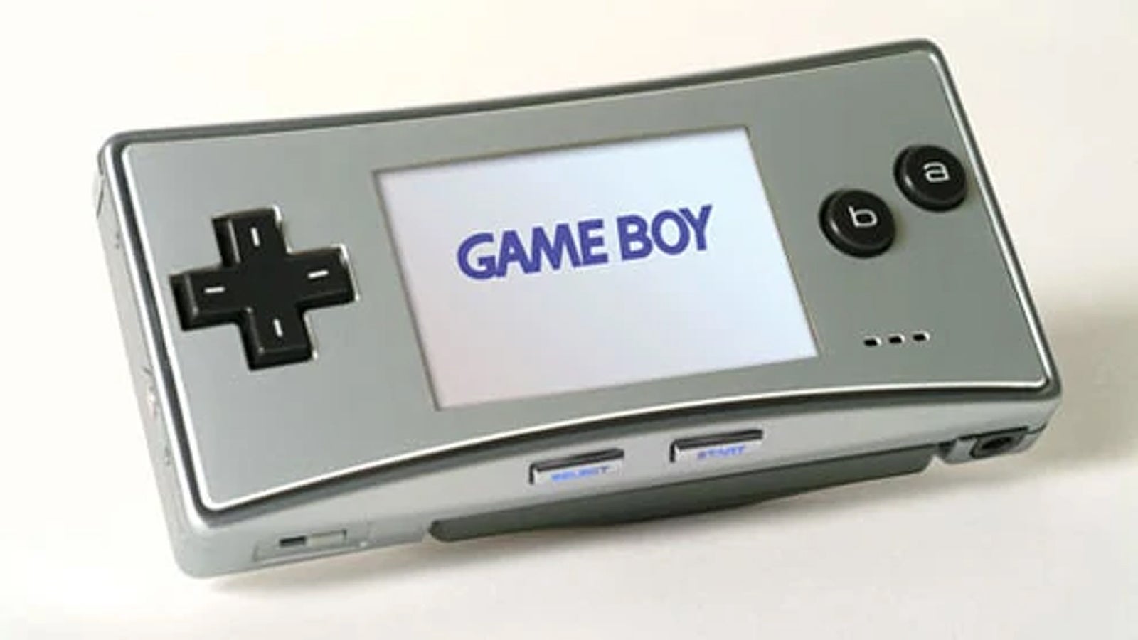 Image for "Game Boy Micro was a nonstarter," Reggie Fils-Aimé warned Nintendo