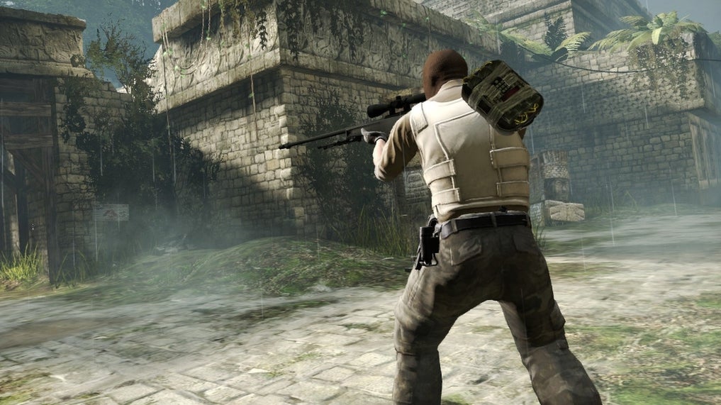 Obrazki dla Valve zbanowało rekordową liczbę graczy po przejściu CS:GO na model Free to Play