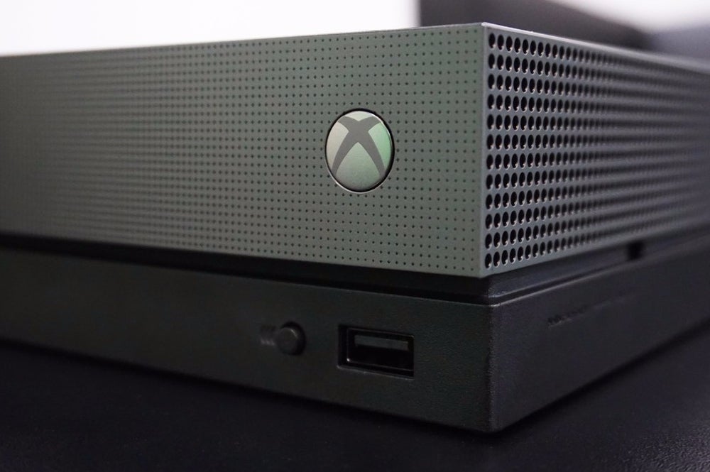 Immagine di Xbox One X - prova