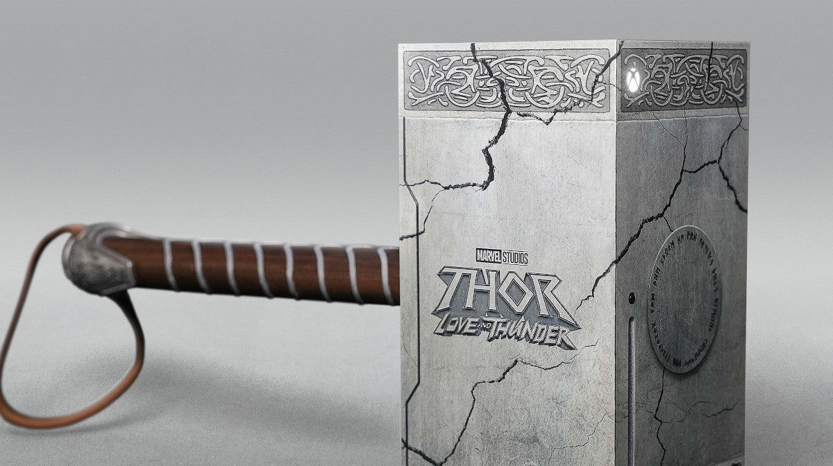 Obrazki dla Xbox Series X w kształcie młota Thora. Microsoft pokazuje specjalną wersję konsoli
